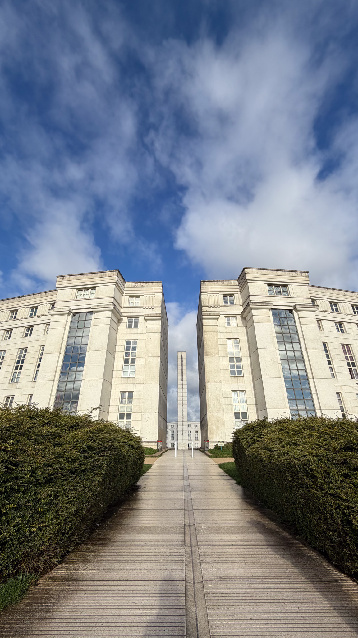 La célèbre esplanade de cergy st Christophe