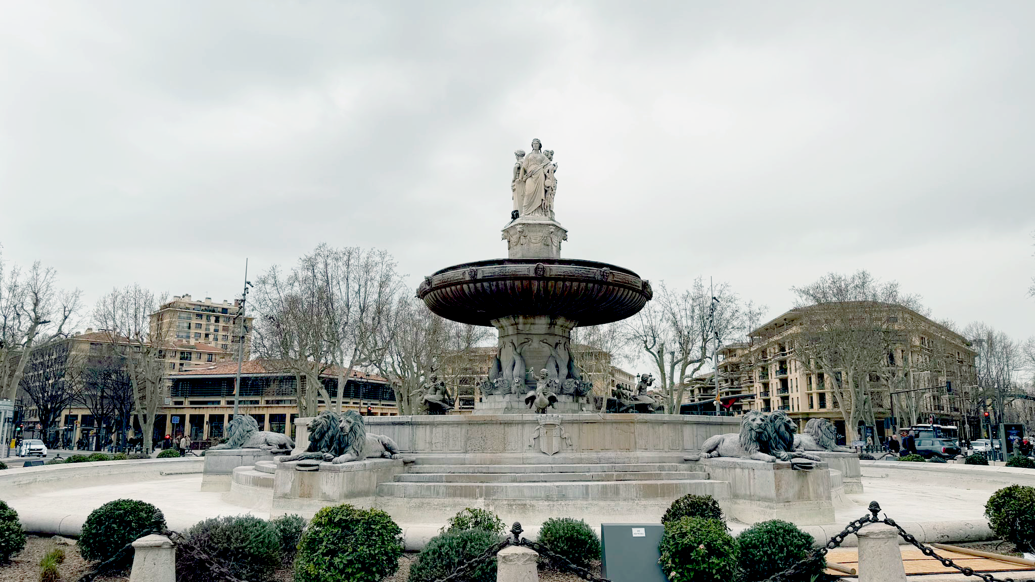 Fontaine de la Rotondre dans la ville de Aix-en-Provence