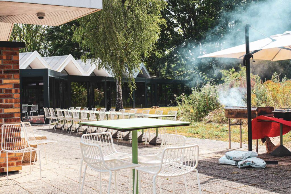Outdoor barbecue at Nissan restaurant for a teambuilding event