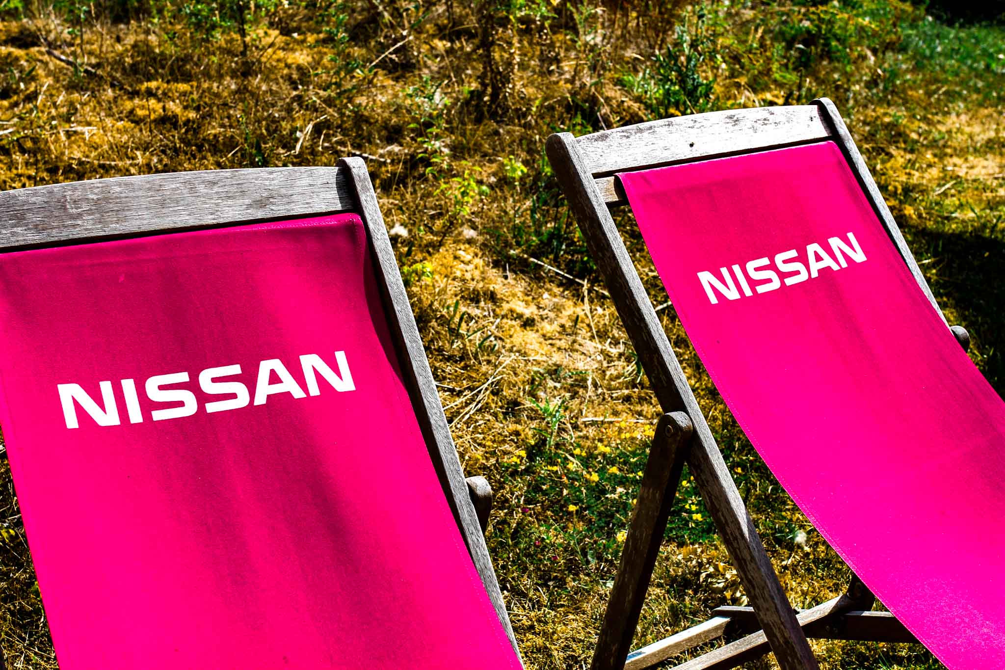 Nissan lounge chair in Yvelines