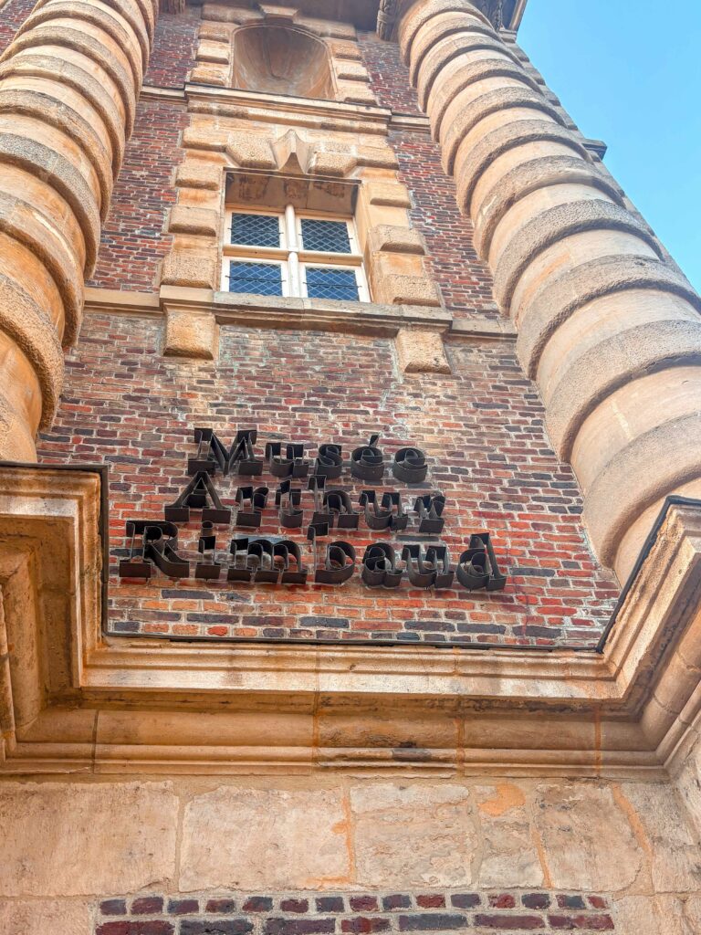 La façade du muséé du poète Arthur Rimbaud