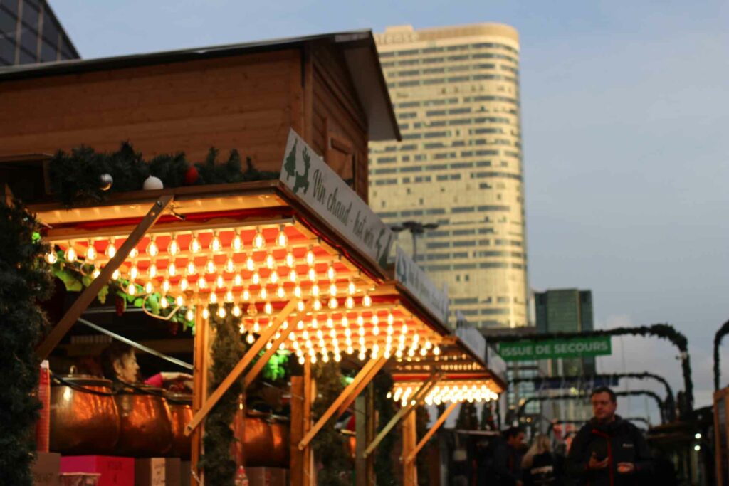 Christmas market on the Esplanade de la Défense